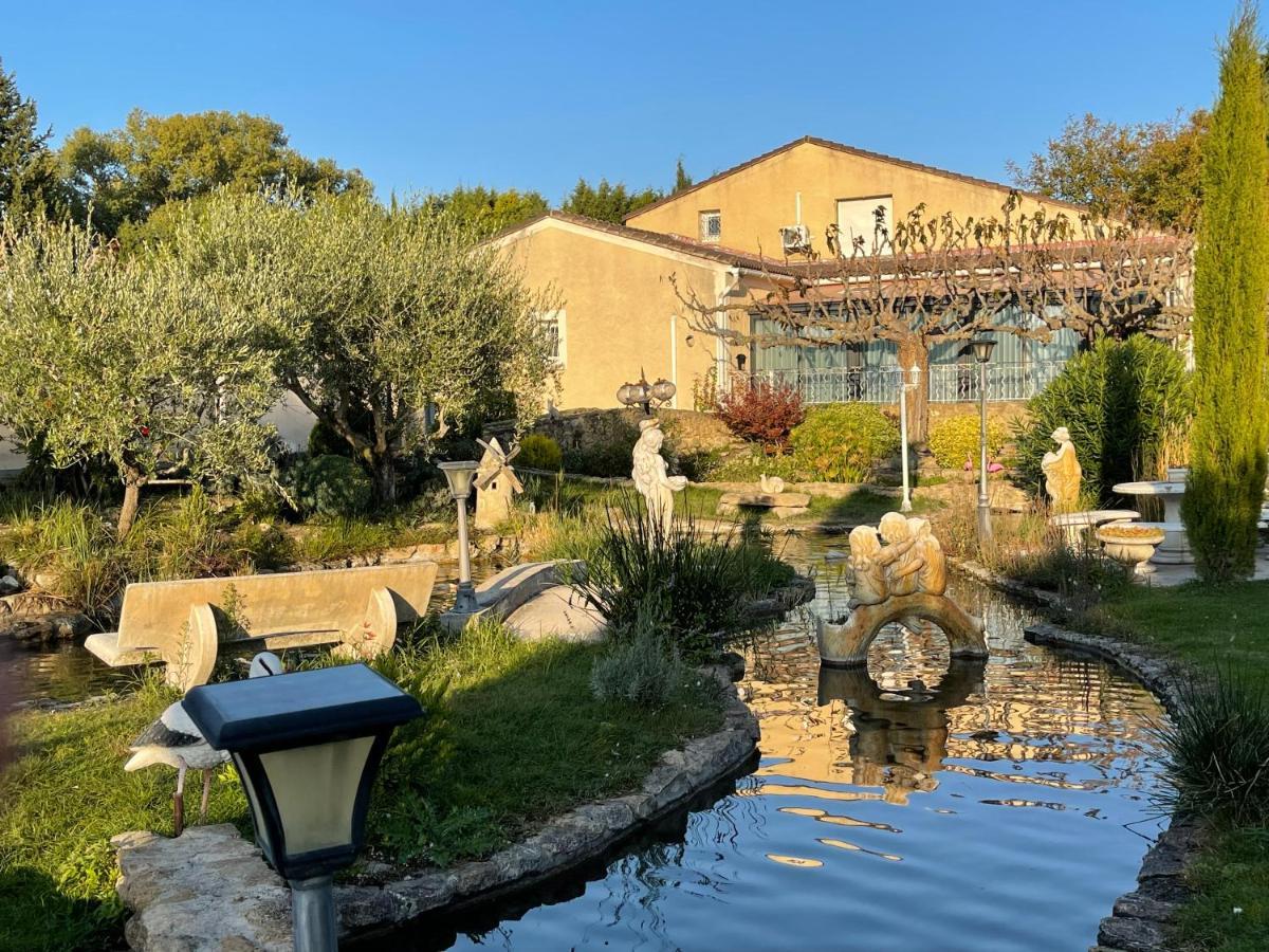Studio Les Petits Lutins Entraigues-sur-la-Sorgue Exterior photo